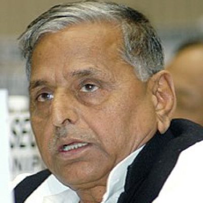 Uttar Pradesh Chief Minister Shri.Mr. Mulayam Singh Yadav , addressing at the National Development Council 52nd Meeting, at Vigyan Bhawan, New Delhi on December 9, 2006.